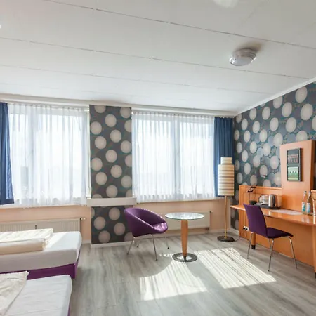 فندق Parkhotel Viktoria 3*