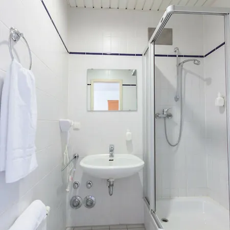 Parkhotel Viktoria فيلتين