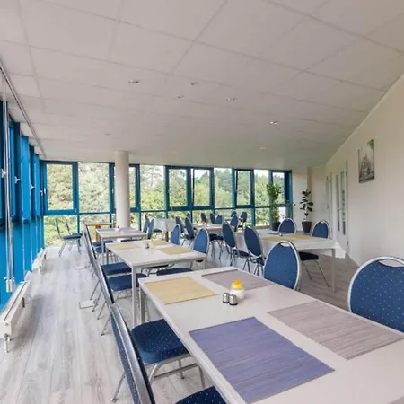 Parkhotel Viktoria فندق فيلتين