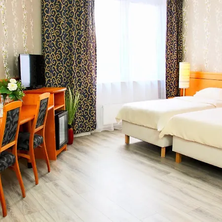 Parkhotel Viktoria 호텔