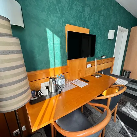 Parkhotel Viktoria 벨튼