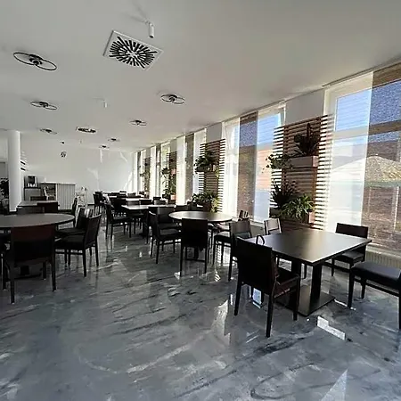 Hotel Parkhotel Viktoria 3*