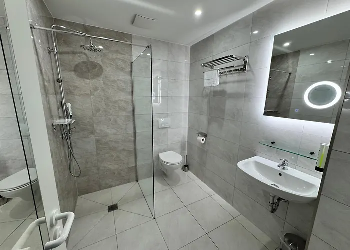 Parkhotel Viktoria Hotell