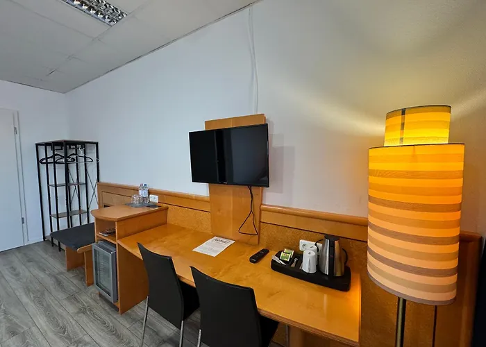 Hotel Parkhotel Viktoria 3*